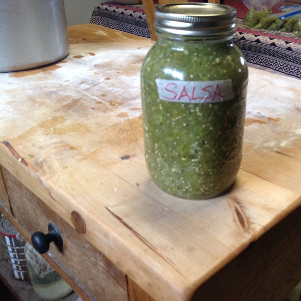 No-Cook, Large-Batch Fresh Tomatillo Salsa