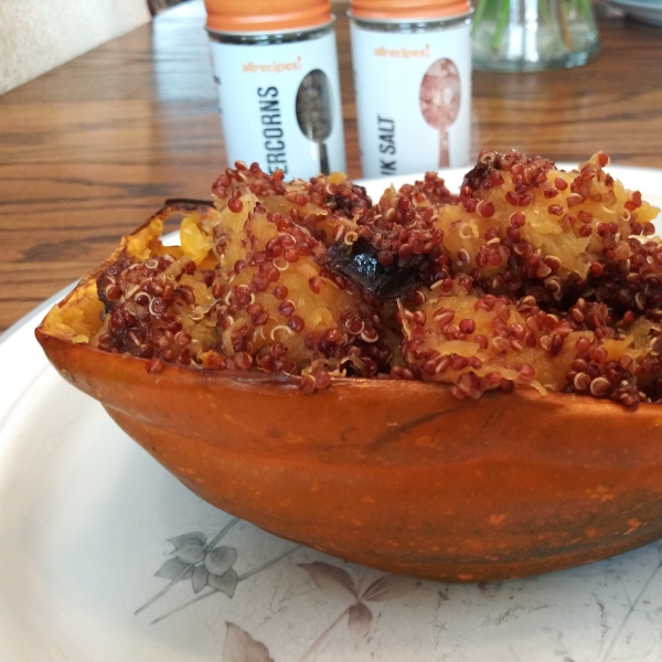 Quinoa-Stuffed Acorn Squash