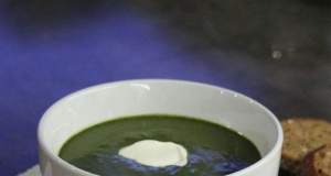 Cauliflower Stalk Puree with Spinach - the Super Soup