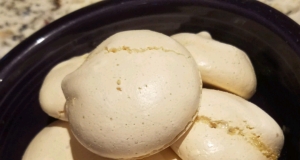 Cardamom Meringues