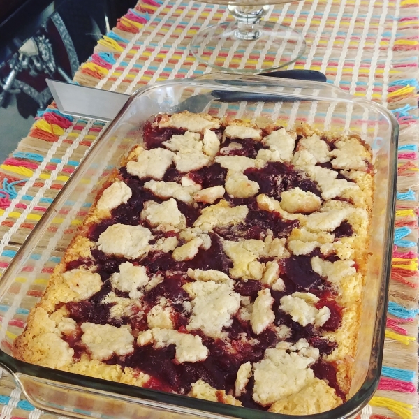 Cream Cheese Cranberry Crumble Bars