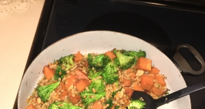 Quinoa with Sweet Potatoes and Broccoli