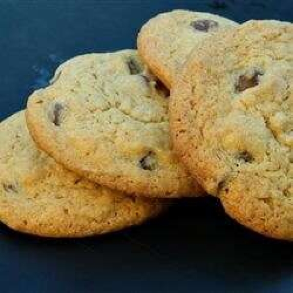 Thick and Chewy Chocolate Chip Cookies