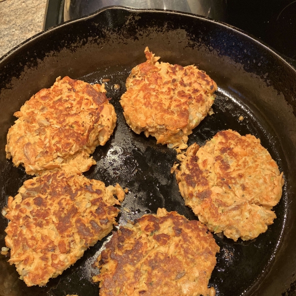 Yummy Lemon Salmon Burgers