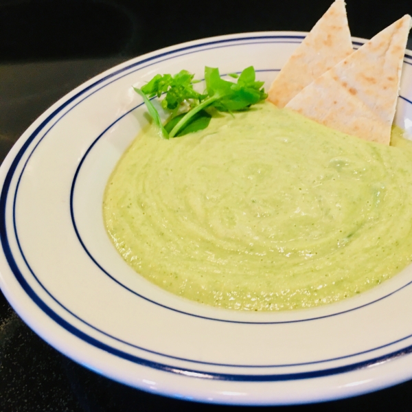 Chickweed Hummus (