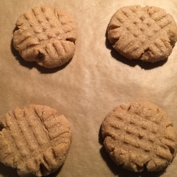 Old Fashioned Peanut Butter Cookies