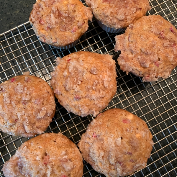 Aunt Norma's Rhubarb Muffins