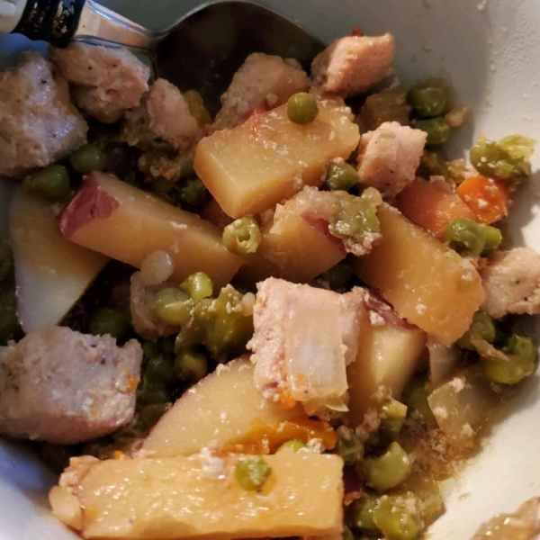 Slow Cooker Chicken Afritad