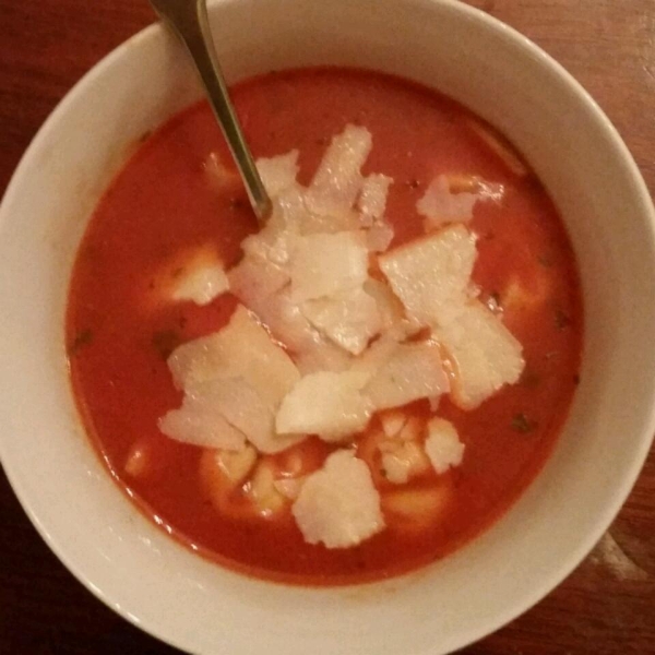 Minute Tomato Soup with Tortellini