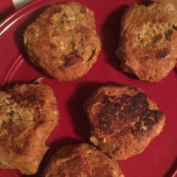 Actually Delicious Buffalo Turkey Burgers