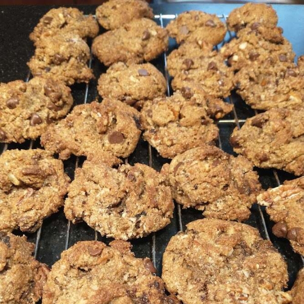 Gluten-Free Chocolate Chip Cookies with Almond Flour