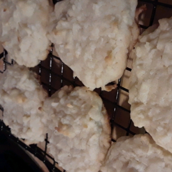 Easy Sweet Coconut Cookies