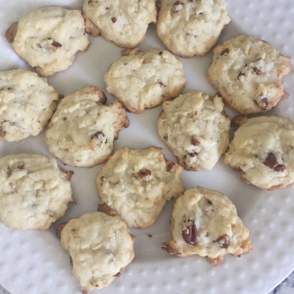 Easy Sweet Coconut Cookies