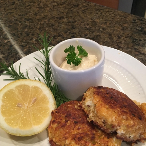 True Maryland Crab Cakes