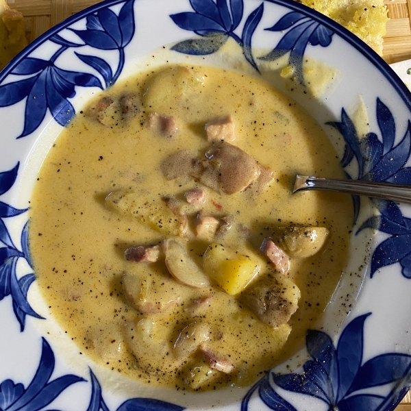 Ham, Potato, and Cheese Soup