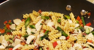 Asparagus, Chicken, and Pecan Pasta