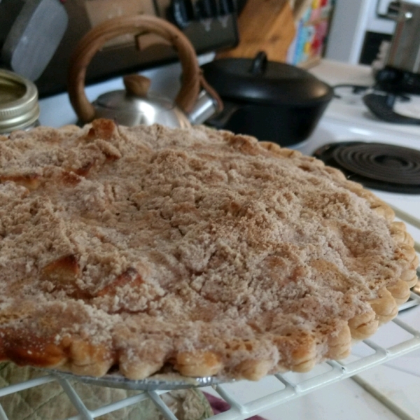 Sour Cream Apple Pie Deluxe