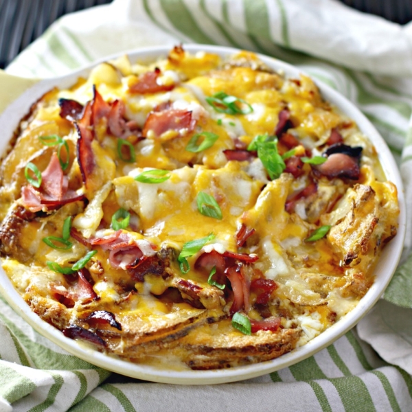 Cheesy Scalloped Potatoes and Ham