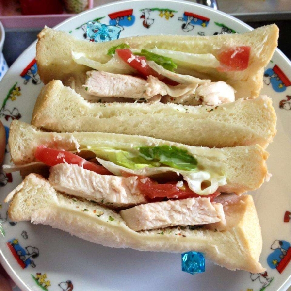 Divine Summertime Chicken Sandwich
