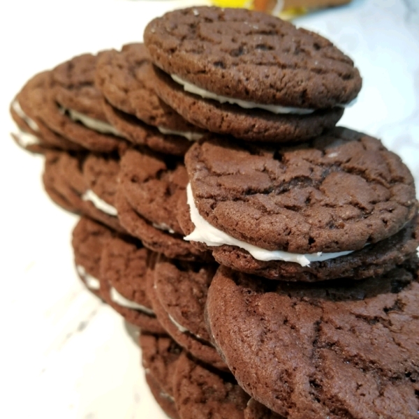 Homemade Chocolate Sandwich Cookies