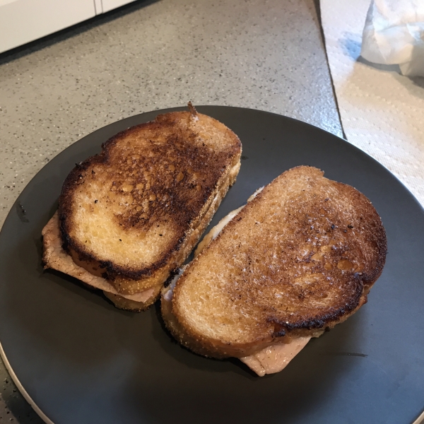 Grilled Chicken Cordon Bleu Sandwiches