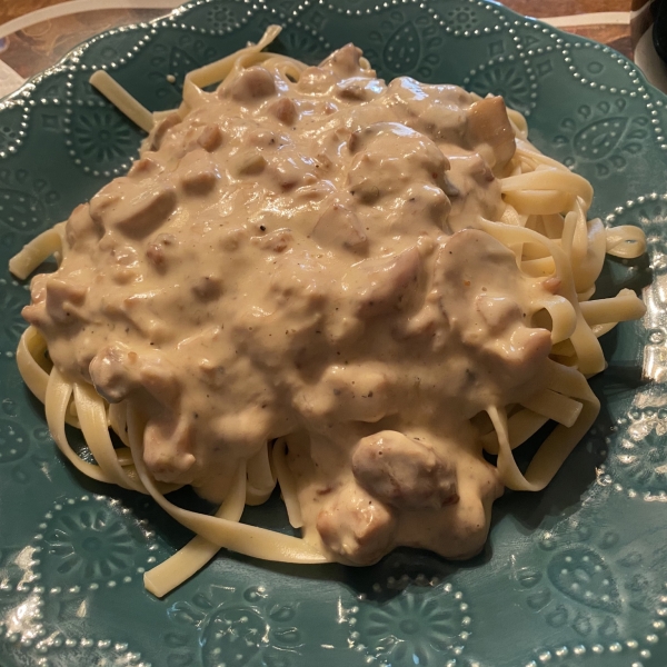 Slow Cooker Chicken Stroganoff