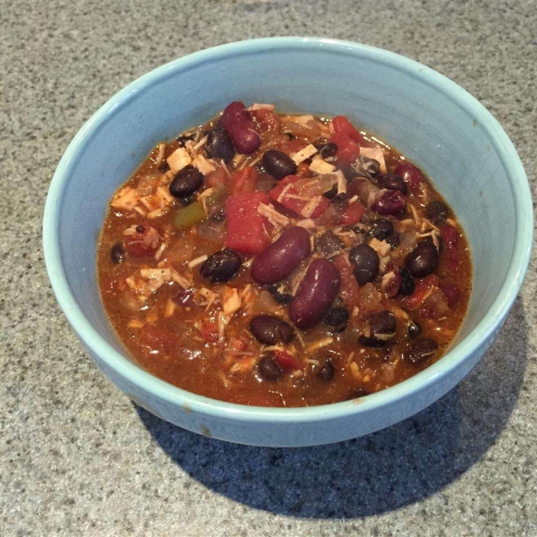 Grandma's Chicken and Black Bean Chili