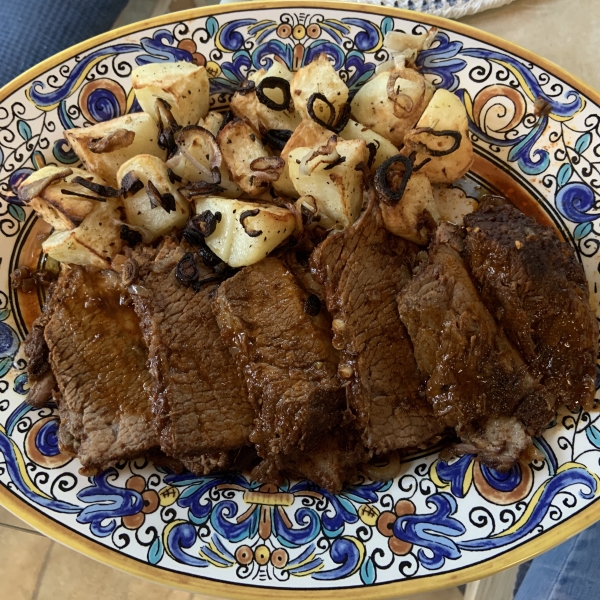 Slow Cooker Pot Roast with Malbec (Red Wine)