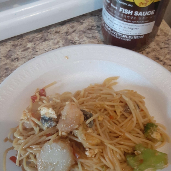 Shrimp Lo Mein with Broccoli