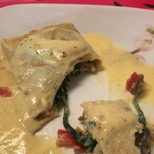 Crepes with Spinach, Bacon and Mushroom Filling