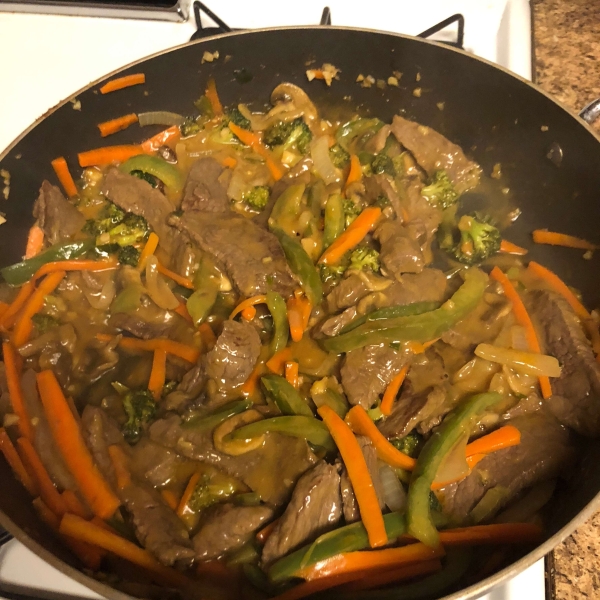 Beef Stir-Fry with Peanut Sauce