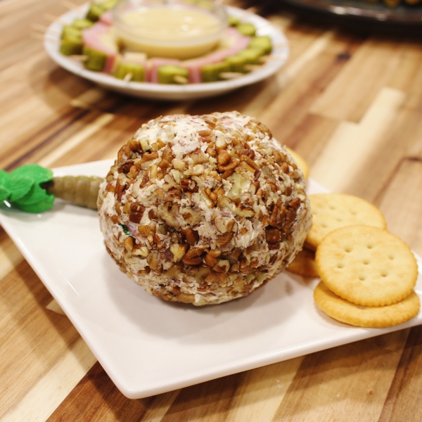 Yummy Cheese Ball