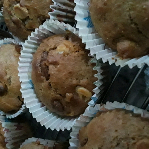 Whole Wheat Apple Muffins