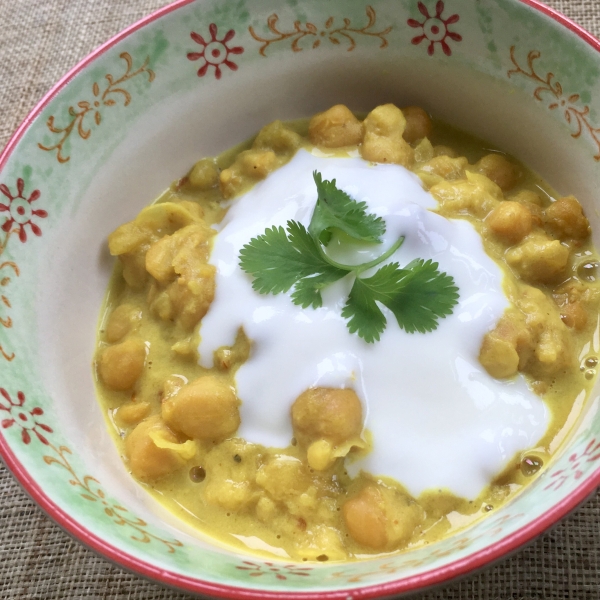 Clean-Eating Coconut Chickpea Curry