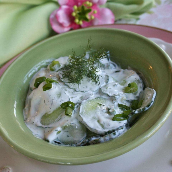 Omi's Cucumber Salad