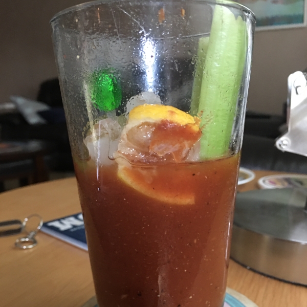 Spicy Red Snapper (Bloody Mary with Gin)