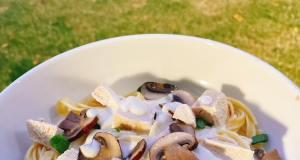 Fettuccine Alfredo with Mushrooms and Chicken