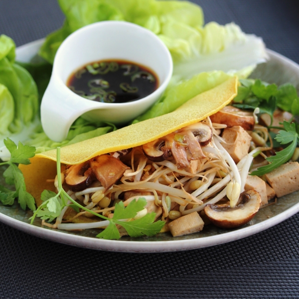 Banh Xeo (Vietnamese Crêpes)