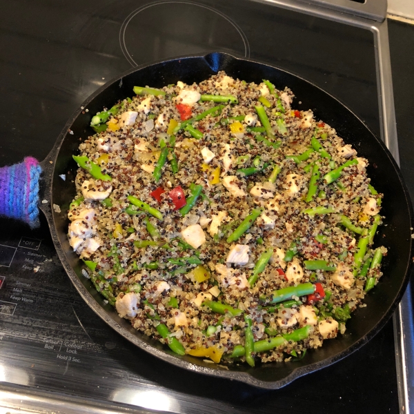 Quinoa with Chicken, Asparagus and Red Peppers