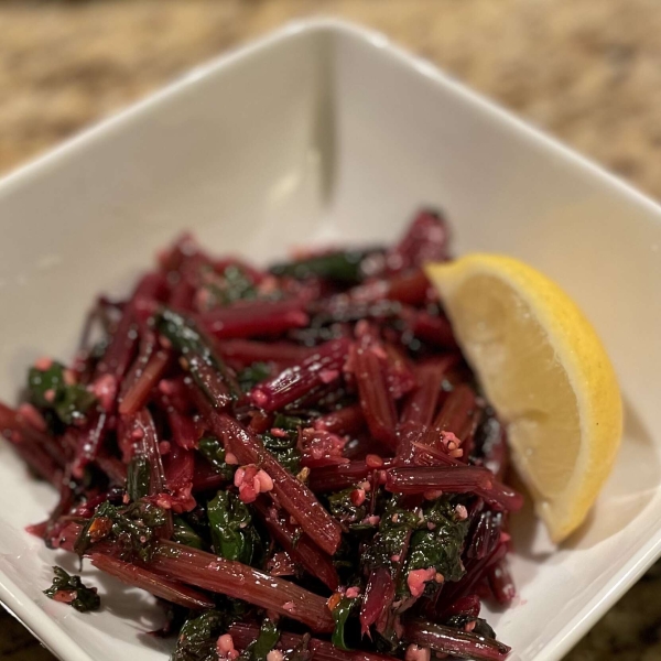 Simple and Delicious Beet Greens