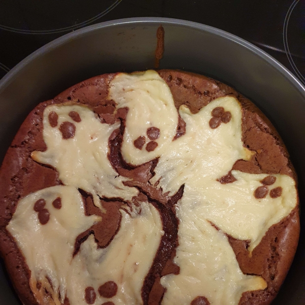 Ghost Cheesecake Brownies