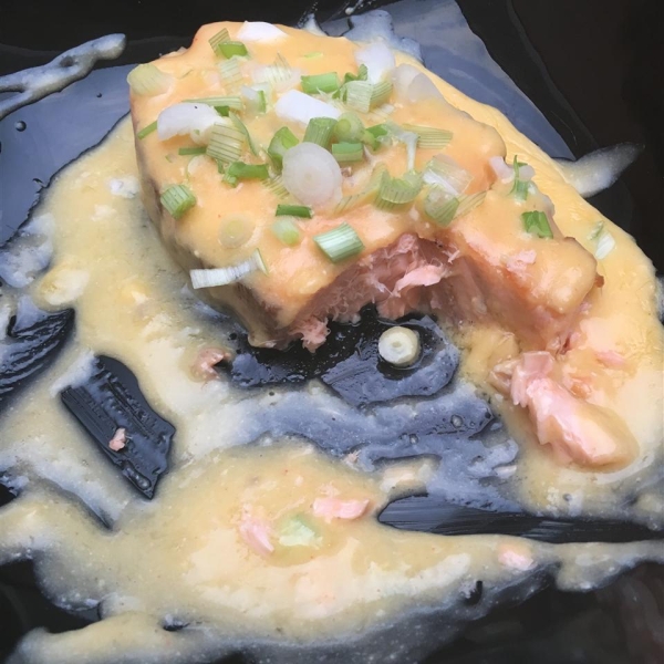 Poached Salmon with Hollandaise Sauce