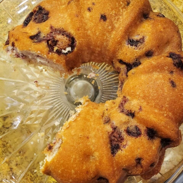 Amazing Strawberry Pound Cake