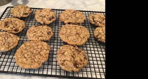 Chinese Five-Spice Oatmeal Raisin Cookies
