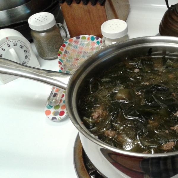 Korean-style Seaweed Soup