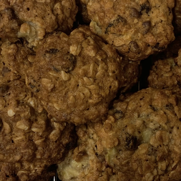 Oatmeal Banana Raisin Coconut Cookies