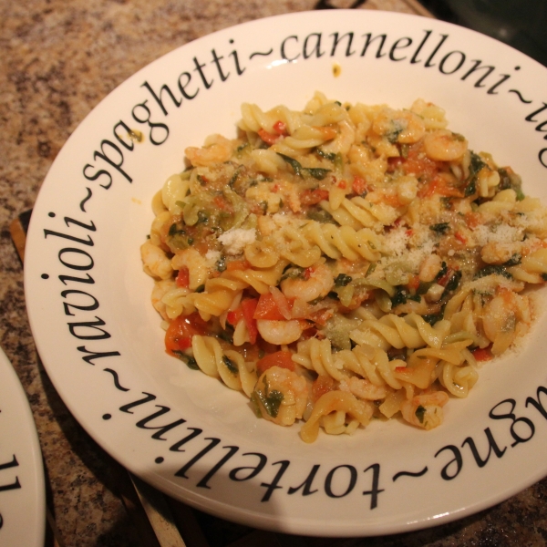 Spicy Shrimp Fettuccine with Garlic and Tomatoes