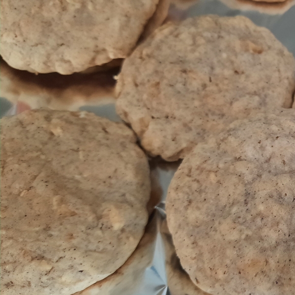 Soft Oatmeal Cookies