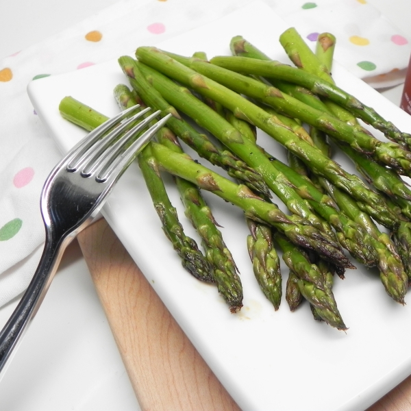 Air Fryer Honey-Sriracha Asparagus