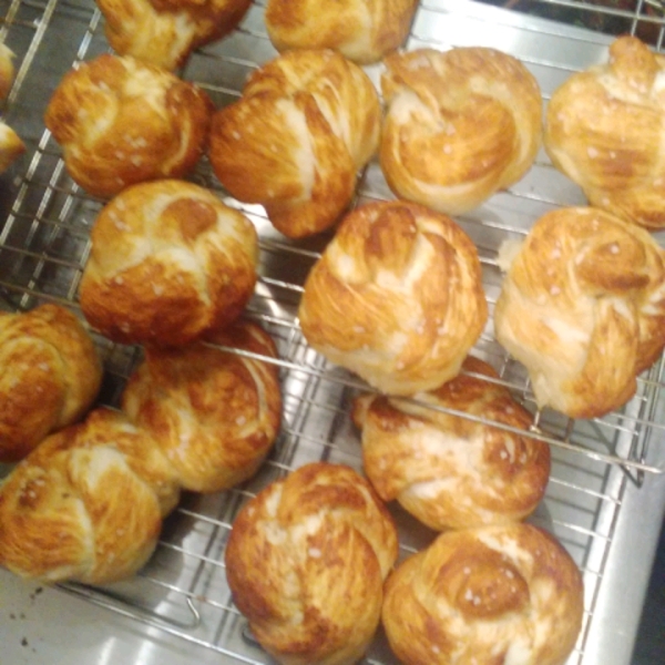 Pretzel Buns
